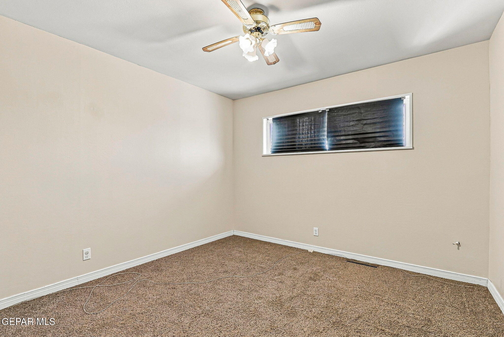 4233 Hampshire Lane - Photo 32