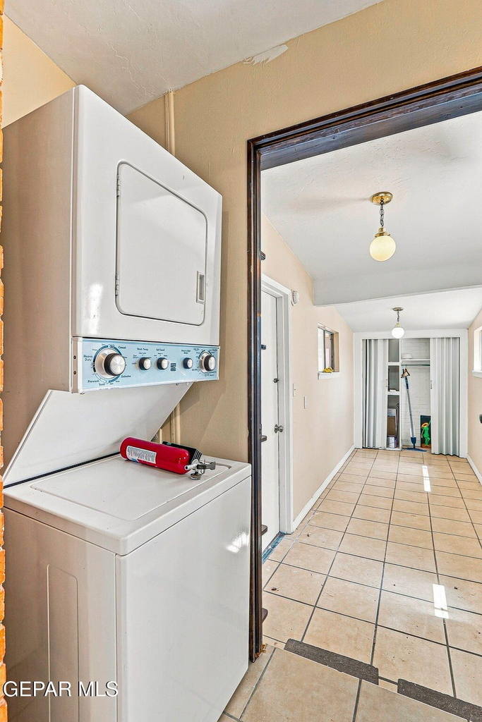 4233 Hampshire Lane - Photo 38