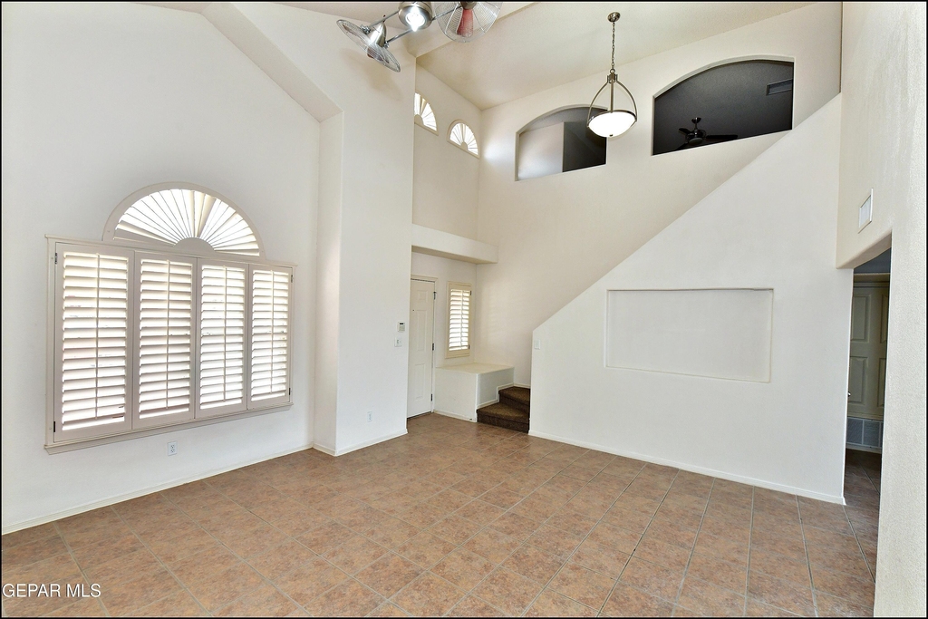 6372 Franklin Ridge Drive - Photo 8
