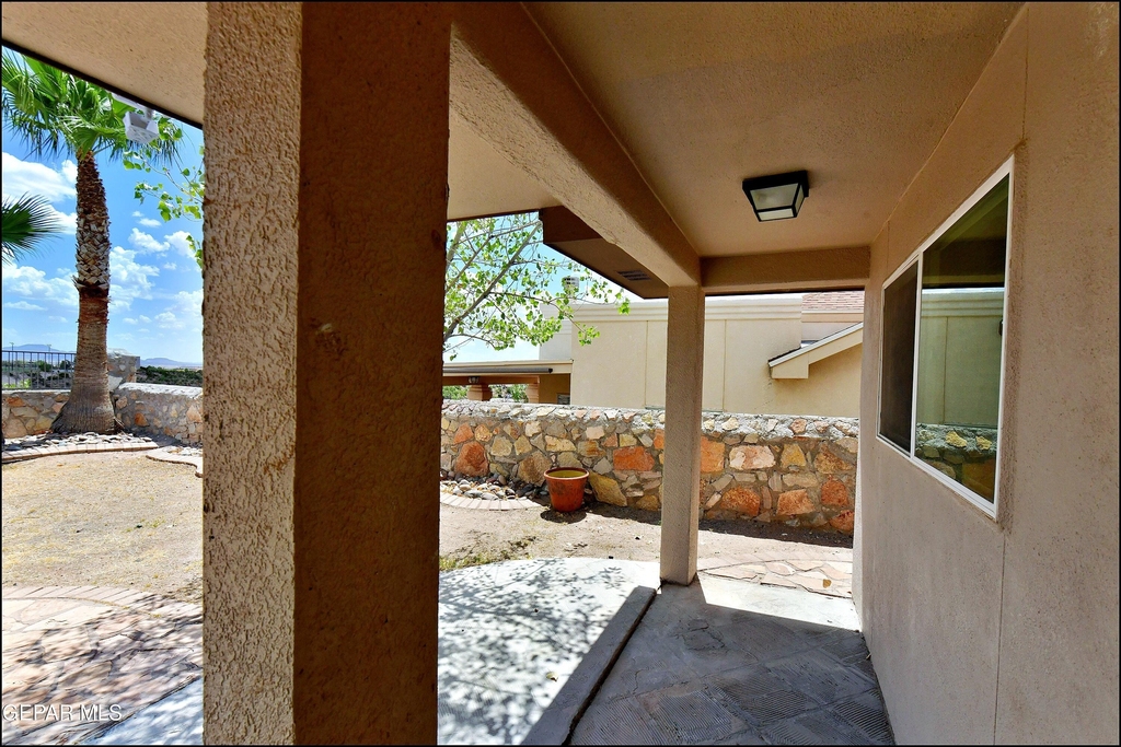 6372 Franklin Ridge Drive - Photo 41