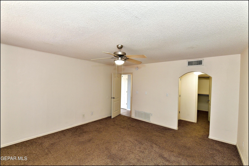 6372 Franklin Ridge Drive - Photo 20