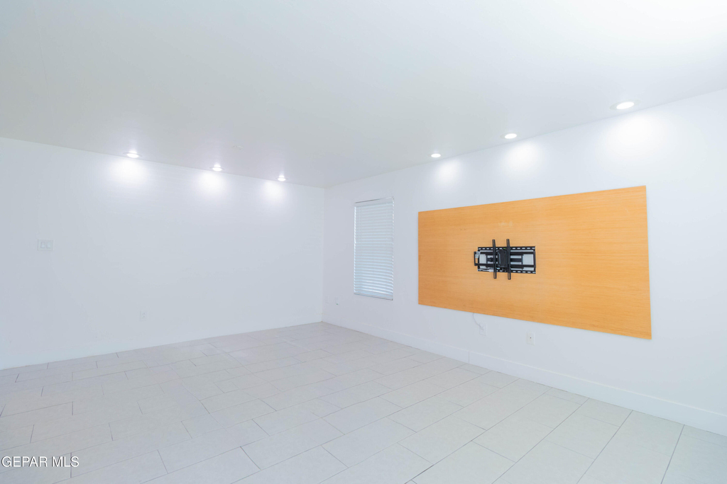 716 Nazareno Street - Photo 2