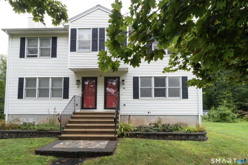 10 Clancy Road - Photo 0