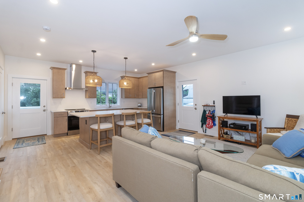 77 Reeves Avenue - Photo 17