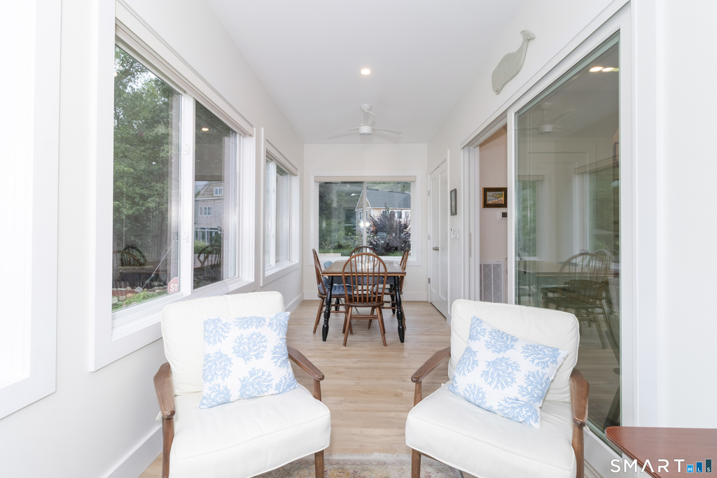 77 Reeves Avenue - Photo 13