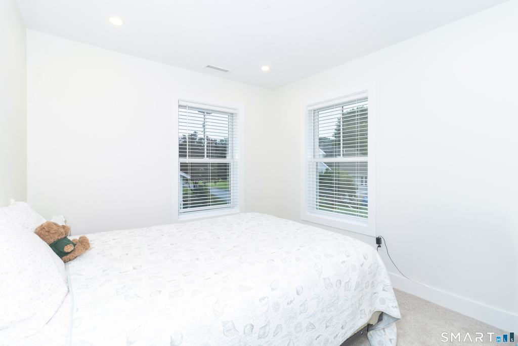 77 Reeves Avenue - Photo 23