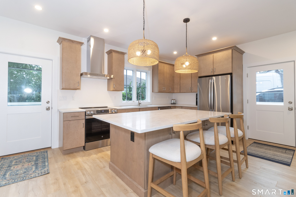 77 Reeves Avenue - Photo 7