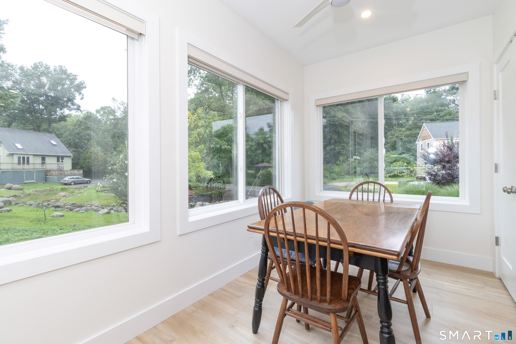 77 Reeves Avenue - Photo 20