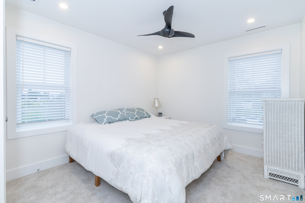 77 Reeves Avenue - Photo 26