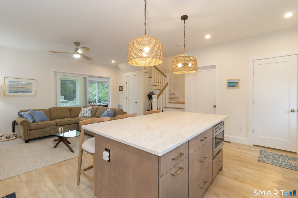 77 Reeves Avenue - Photo 11