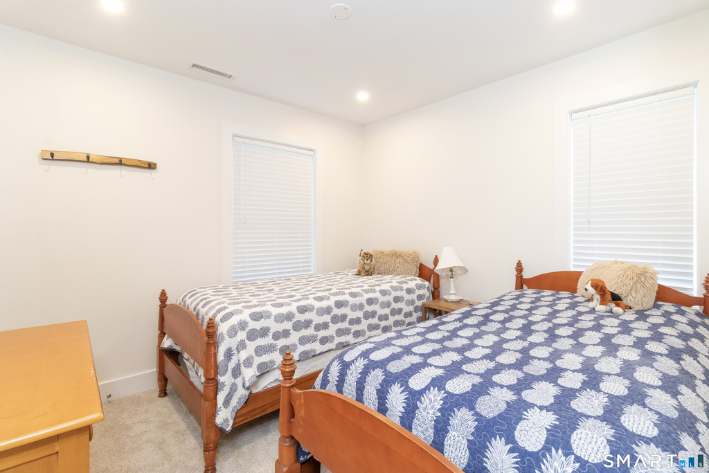 77 Reeves Avenue - Photo 24