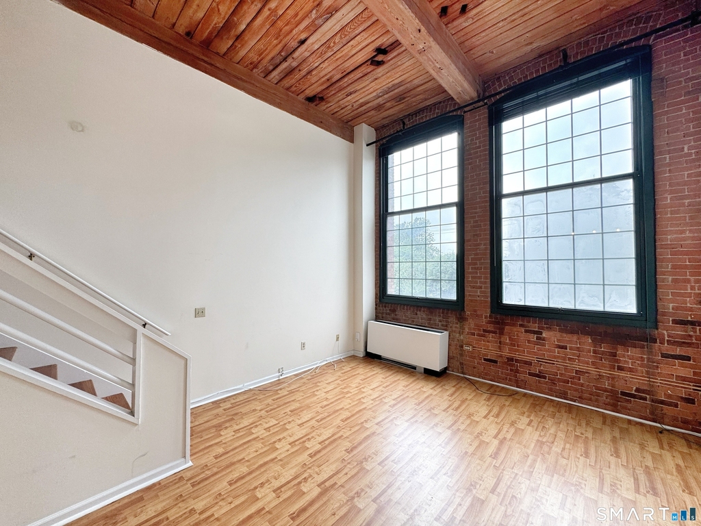 25 Grand Street - Photo 2