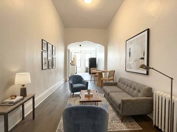 466 Seneca Avenue - Photo 4