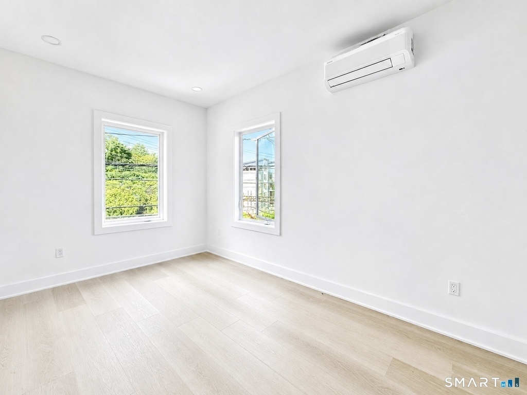 77 Ely Avenue - Photo 7