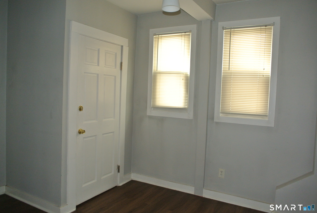 115 Maltby Street - Photo 12