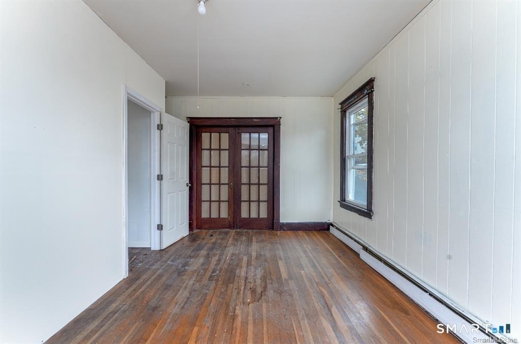 146 Charles Street - Photo 3