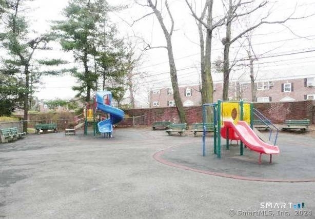91 Strawberry Hill Avenue - Photo 19