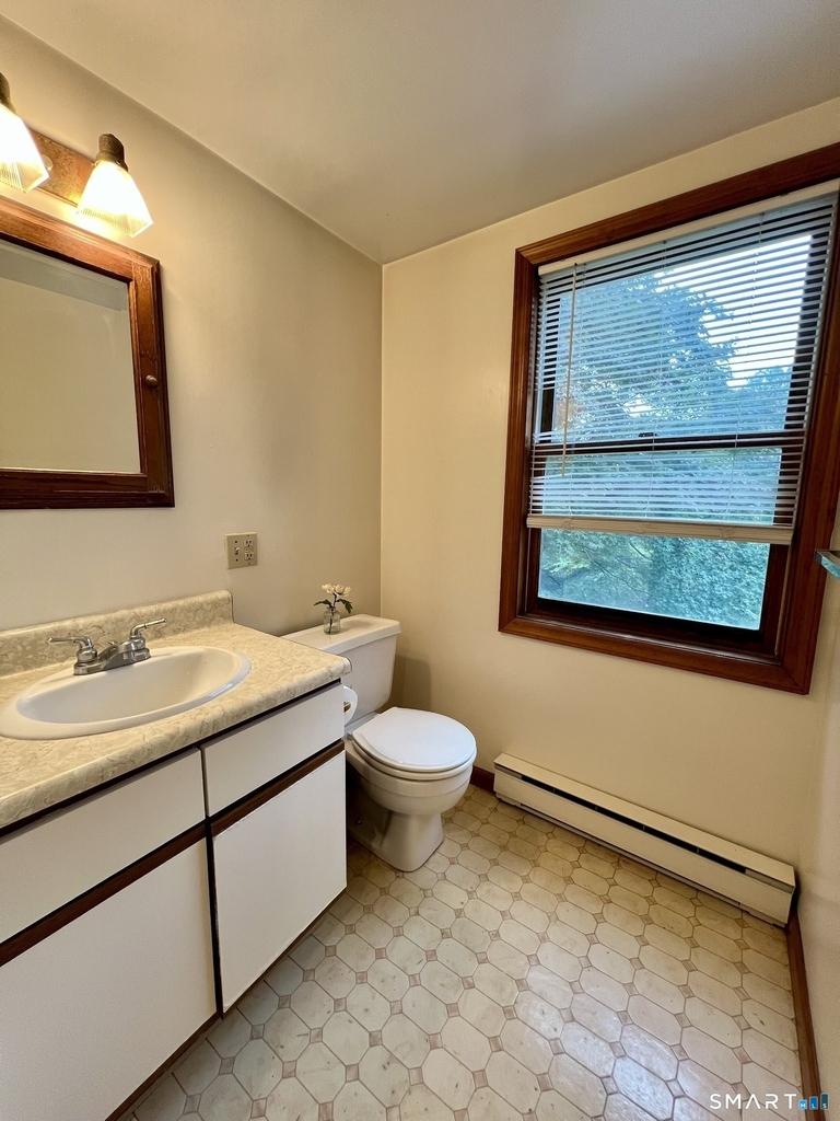 7 Golden Hill Street - Photo 18
