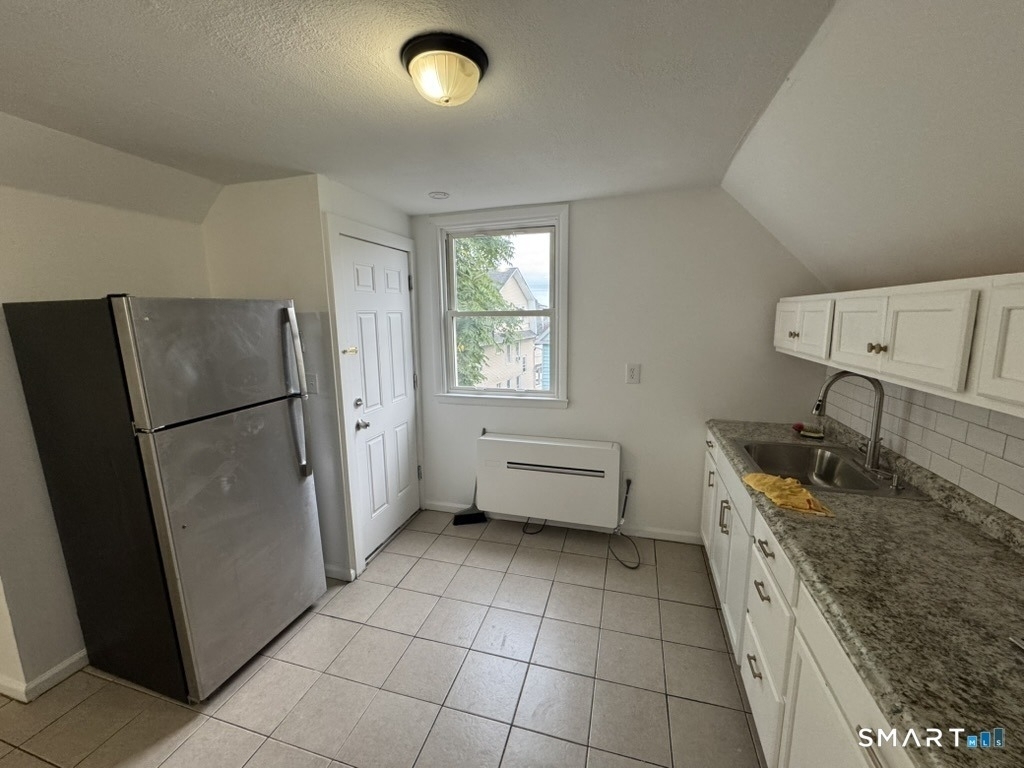 799 Capitol Avenue - Photo 4