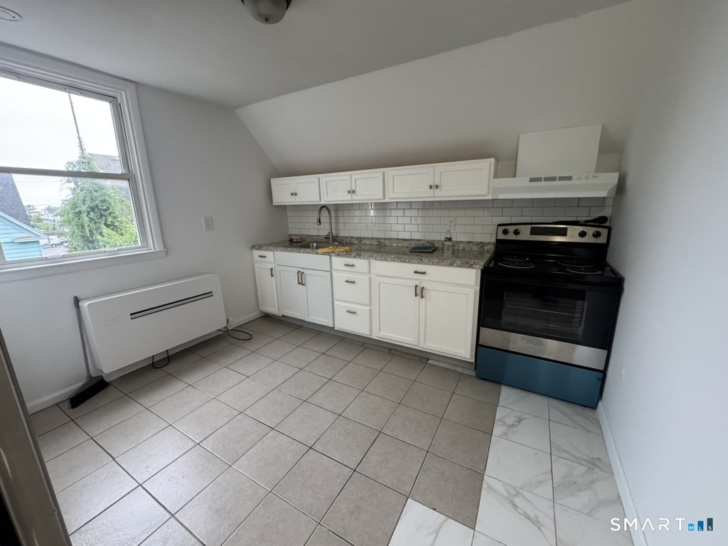 799 Capitol Avenue - Photo 3