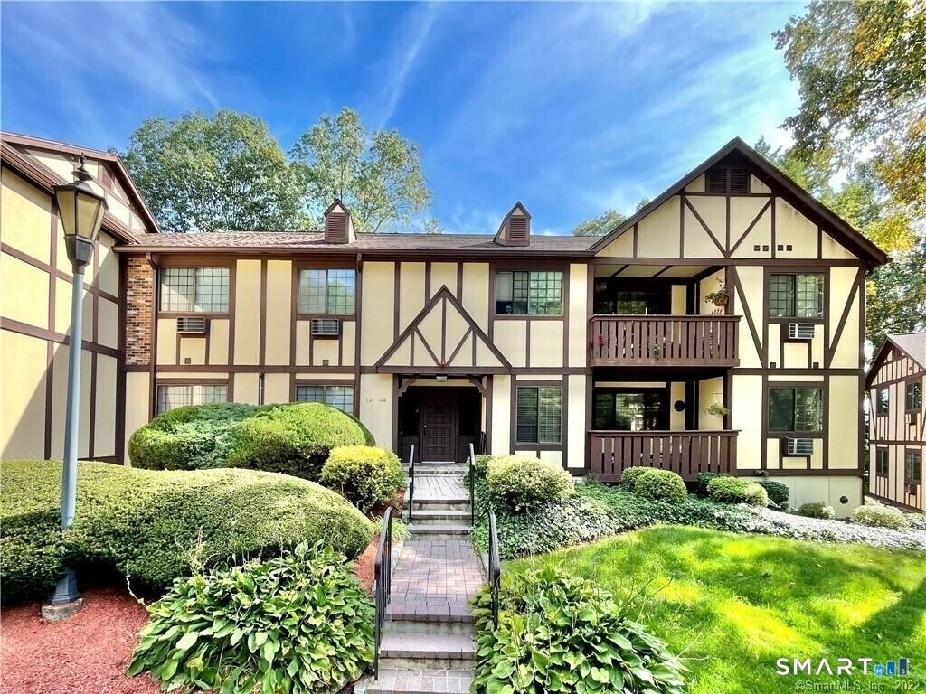 125 Warner Hill Road - Photo 0