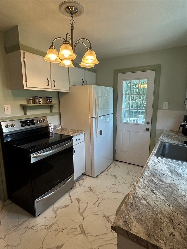 1061 Park Ave - Photo 6