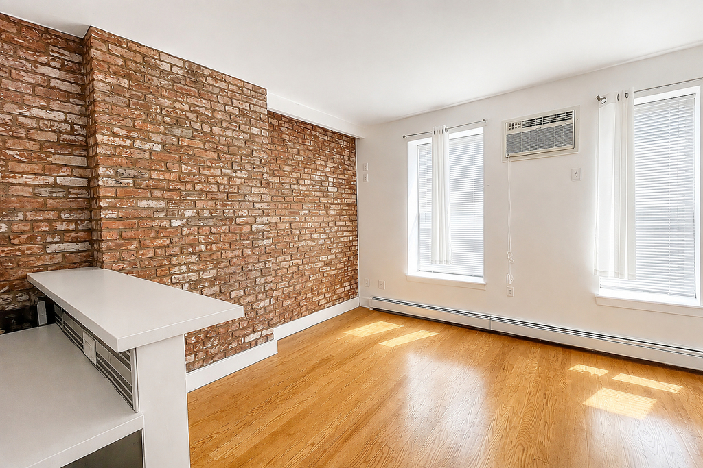 252 Schenectady Avenue - Photo 0