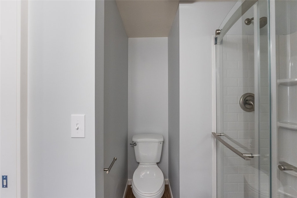 9578 Vestal Parkway West - Photo 10