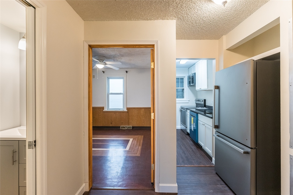 9578 Vestal Parkway West - Photo 9