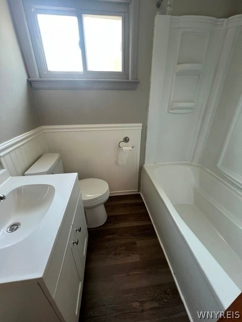 512 Cayuga Road - Photo 4
