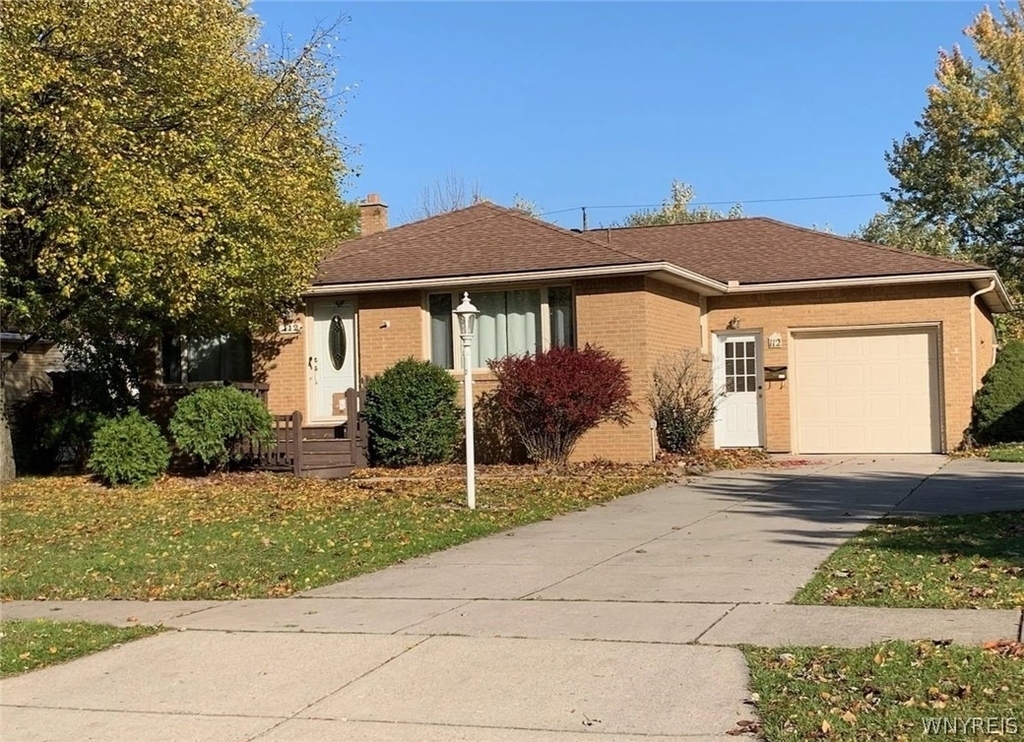 112 Siegfried Drive - Photo 0