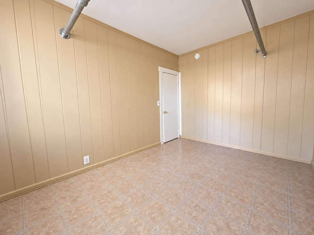 2511 Cruger Avenue - Photo 14
