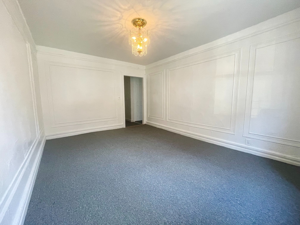 2511 Cruger Avenue - Photo 5