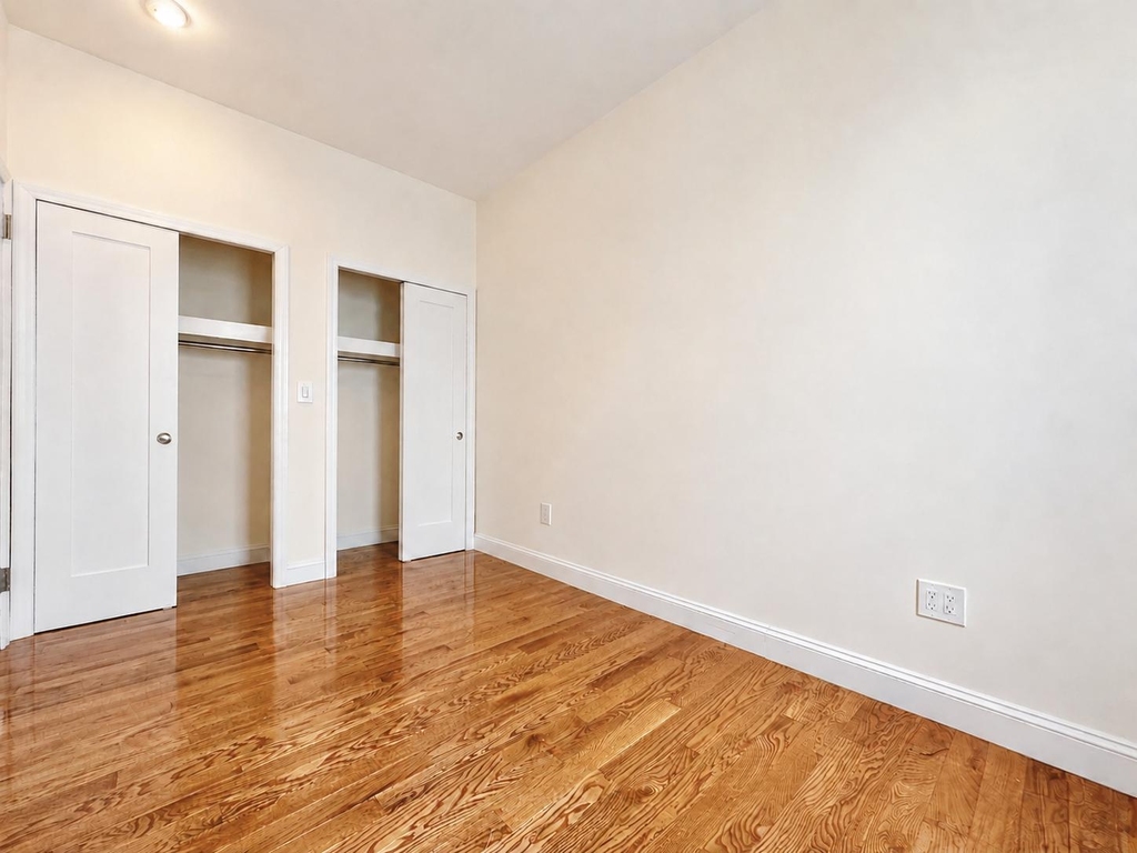 121 Sherman Avenue - Photo 5
