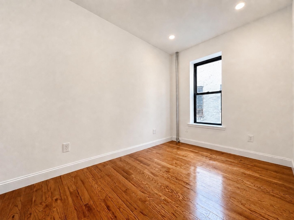 121 Sherman Avenue - Photo 7
