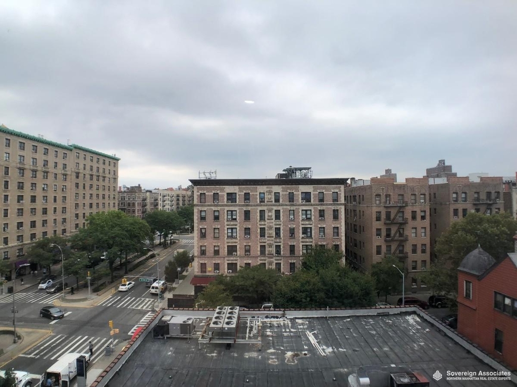 3620 Broadway - Photo 9