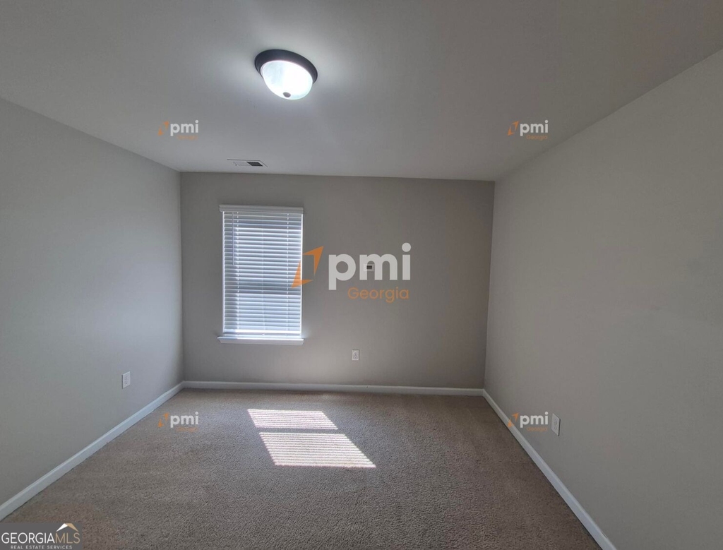 5051 Pioneer Parkway - Photo 7