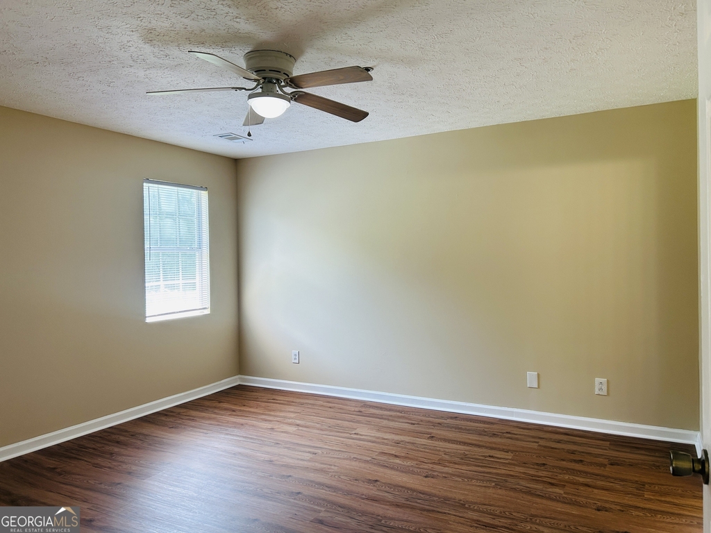 210 Shamrock Way - Photo 15