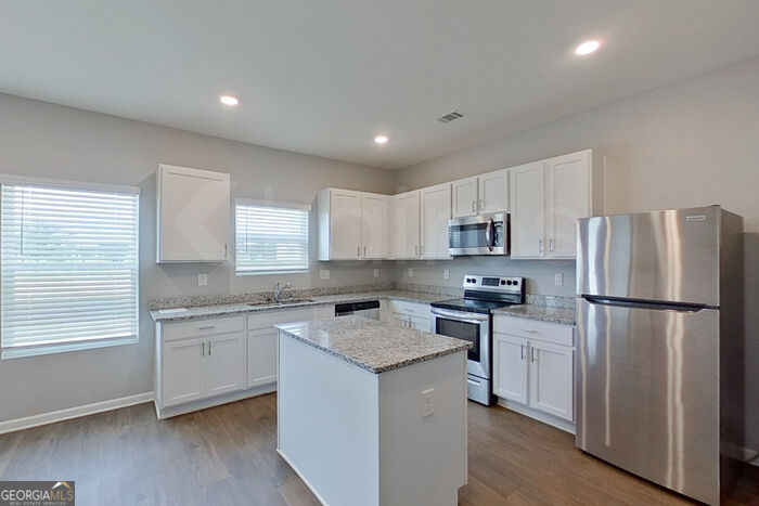 206 Long Island Drive Sw - Photo 3