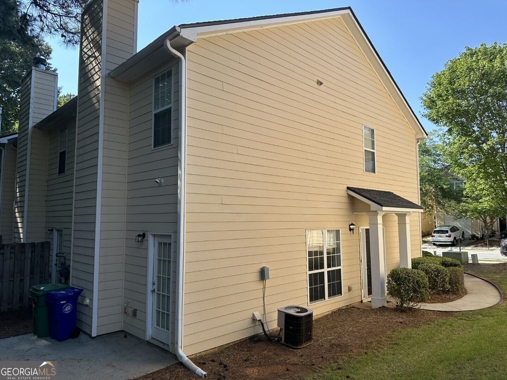 7040 Biltmore Trace - Photo 6