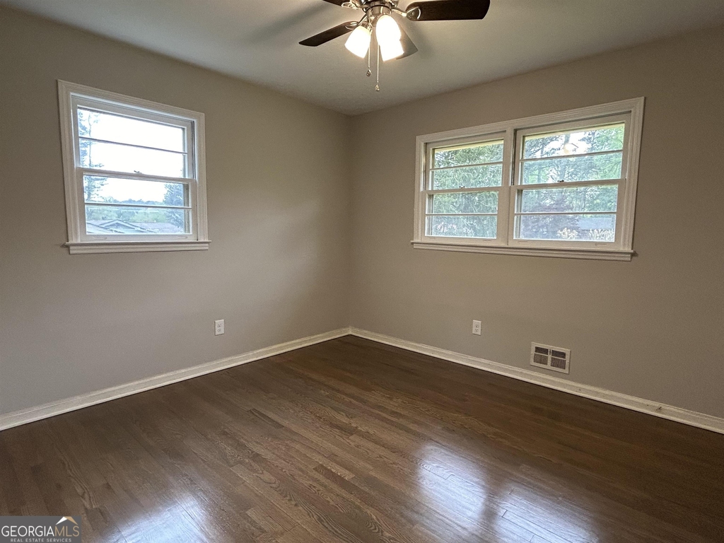 720 Jewel Place - Photo 17