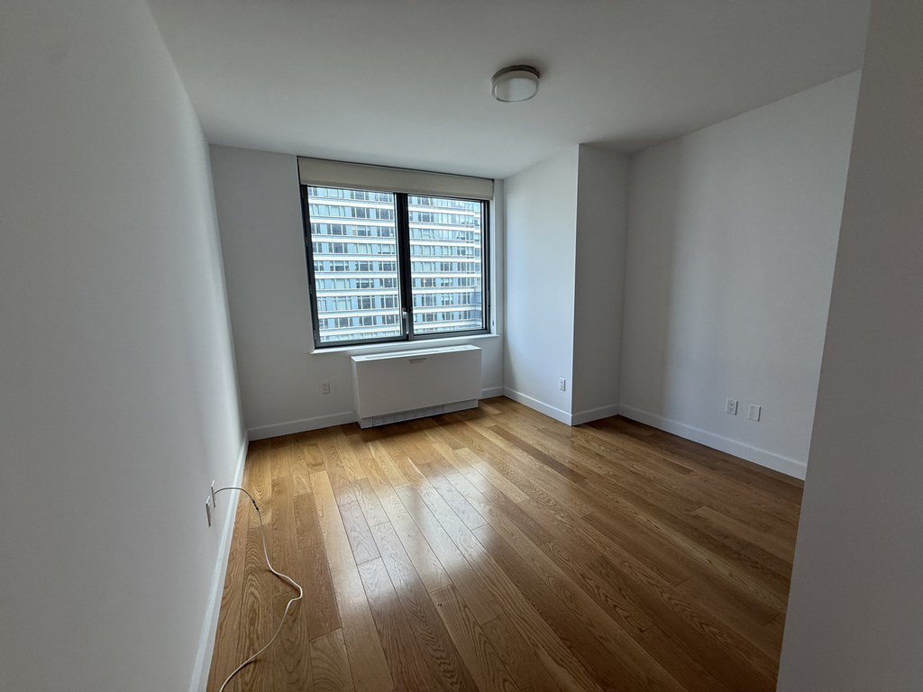 11th Ave & West 57th St  - Photo 3