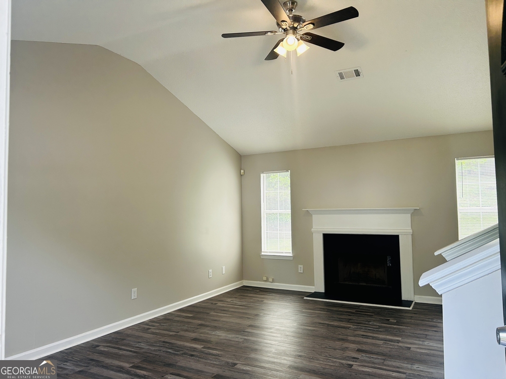 7018 New Dale Road - Photo 3
