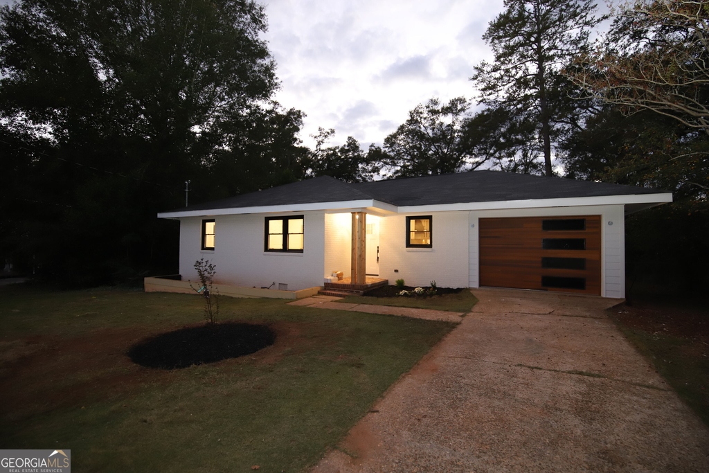 404 College Avenue - Photo 0