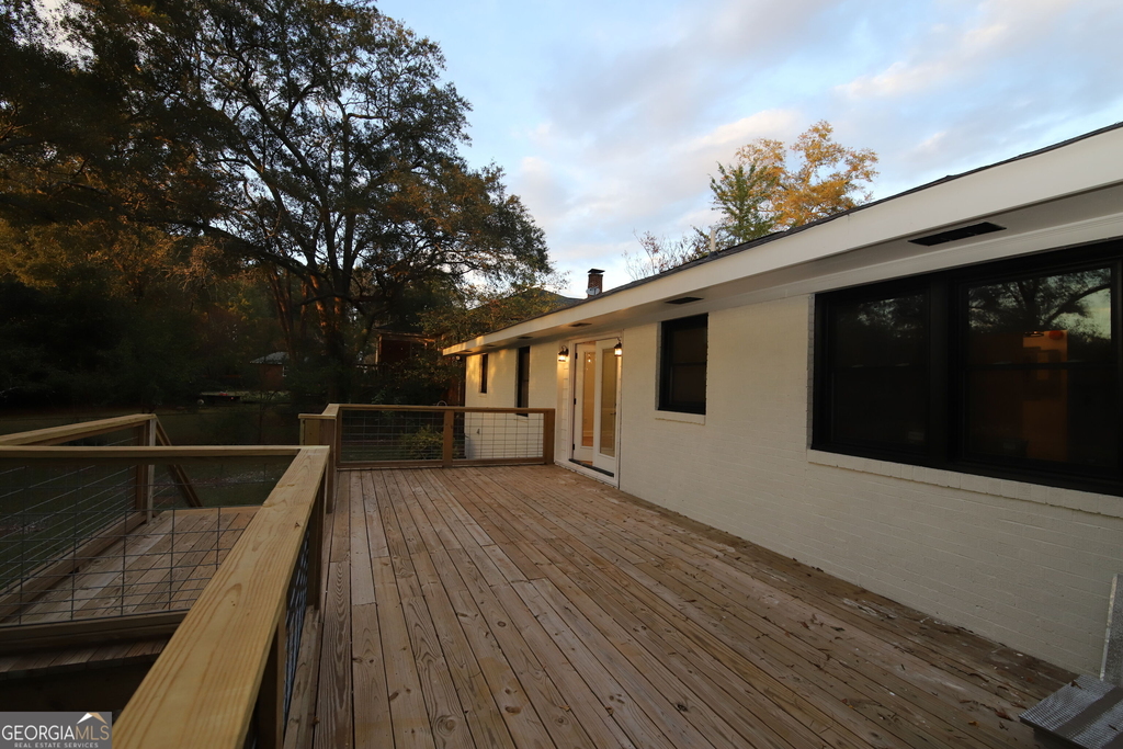 404 College Avenue - Photo 1