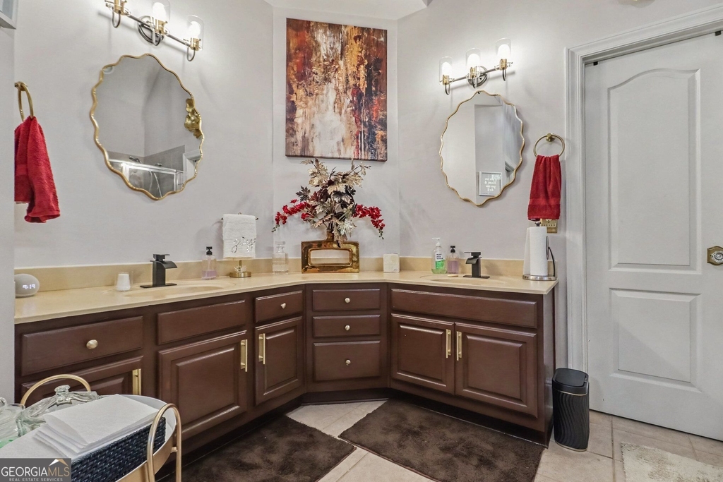 7910 Ansbury Park Way - Photo 18