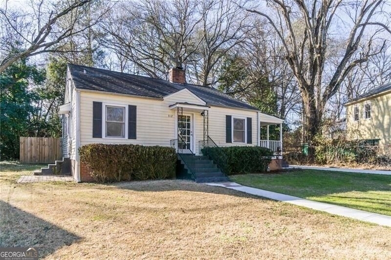312 Phillips Drive Se - Photo 1