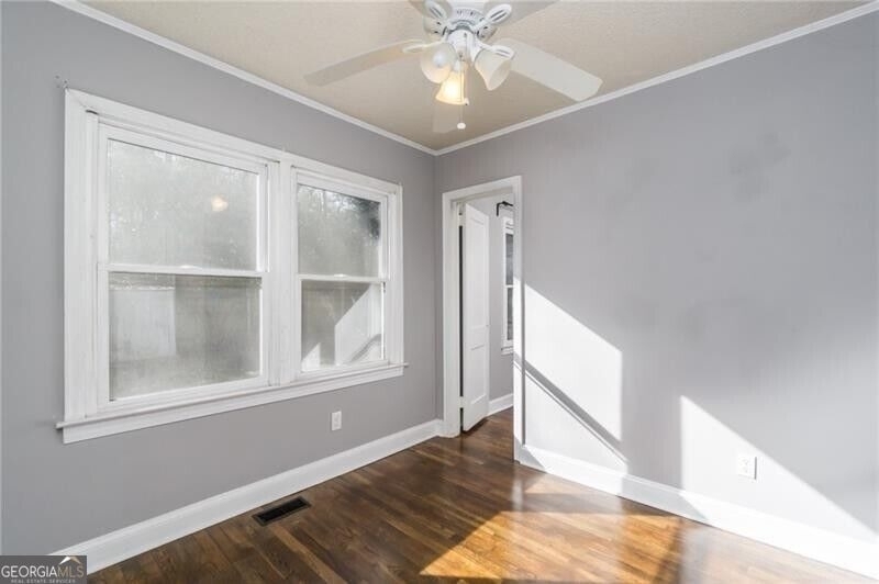 312 Phillips Drive Se - Photo 7