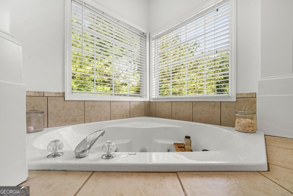 176 Oak Leaf Drive - Photo 15