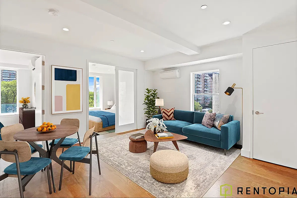 61 Montrose Avenue #5A - Photo 0